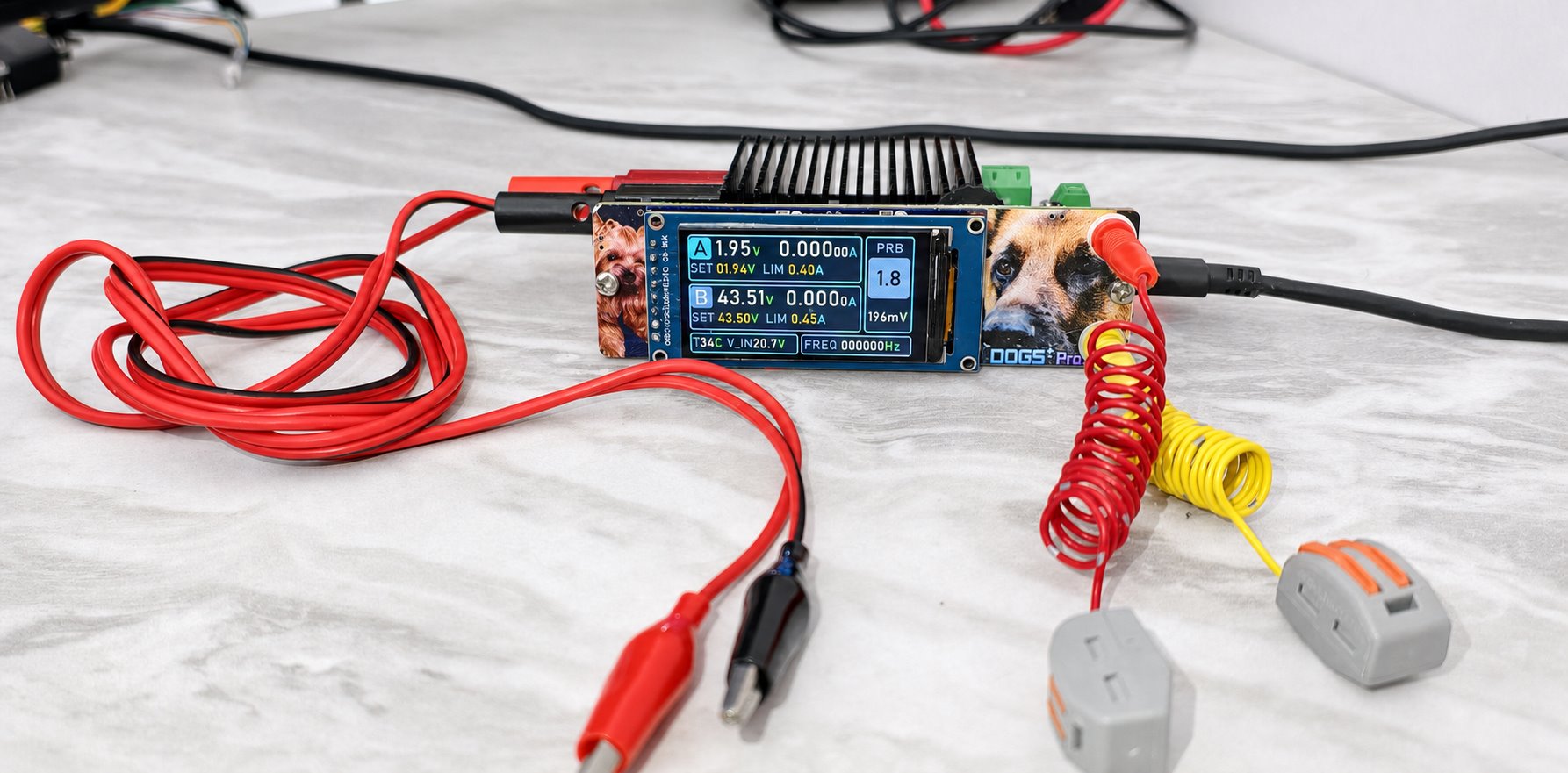 DOGS² dual power output screen connected to a board